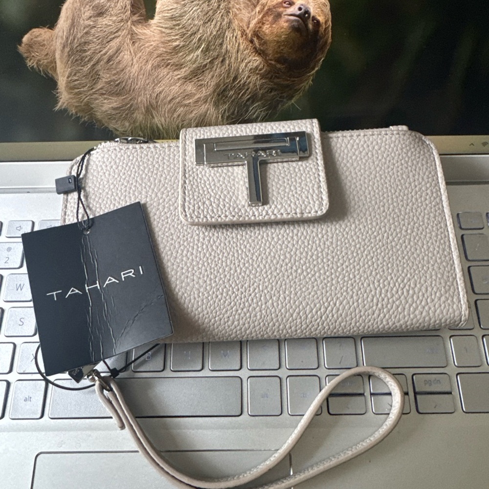 Tahari brand Wristlet / Wallet zippered